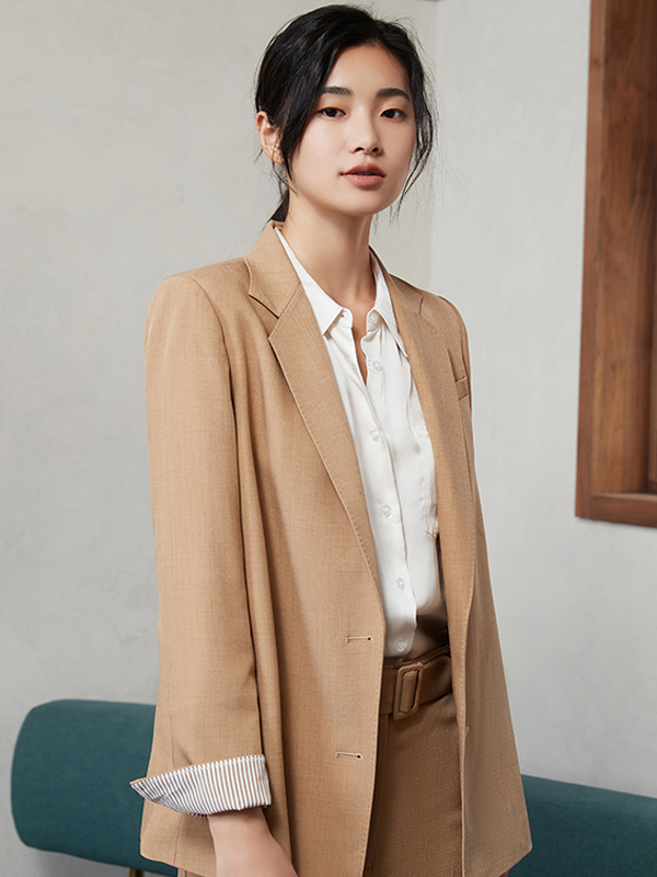 万丽